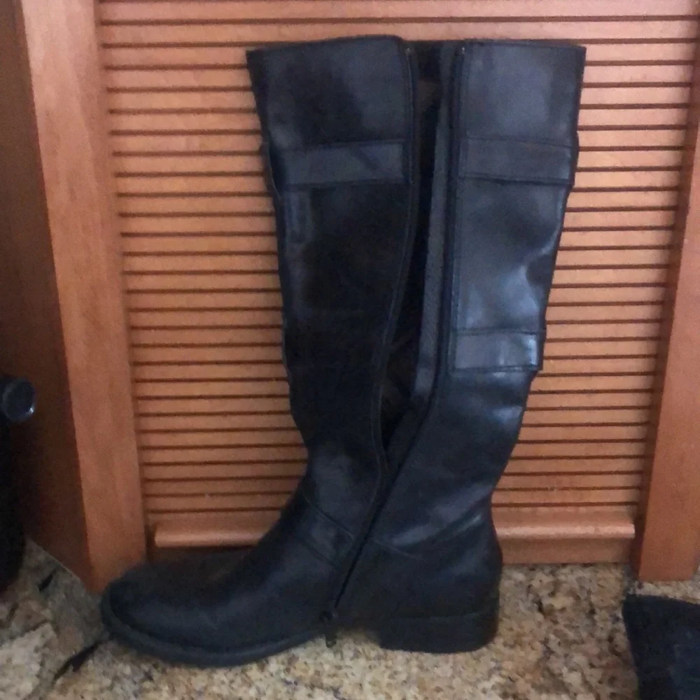 Born Black Heeled Boots - Picture 4 of 8